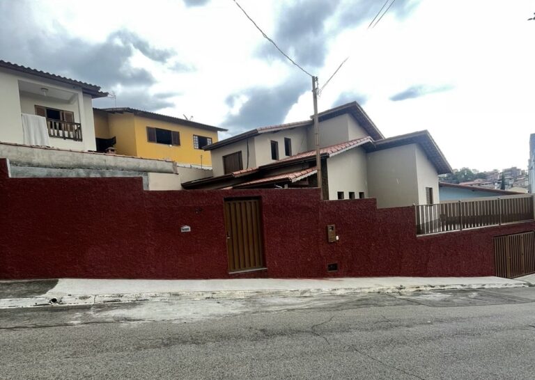 Venda – Casa no Bairro Agenor