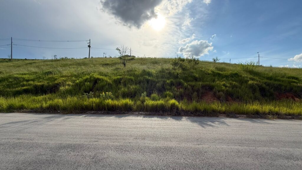 Venda – Terreno no Bairro Quinta da Mantiqueira - Imagem 1
