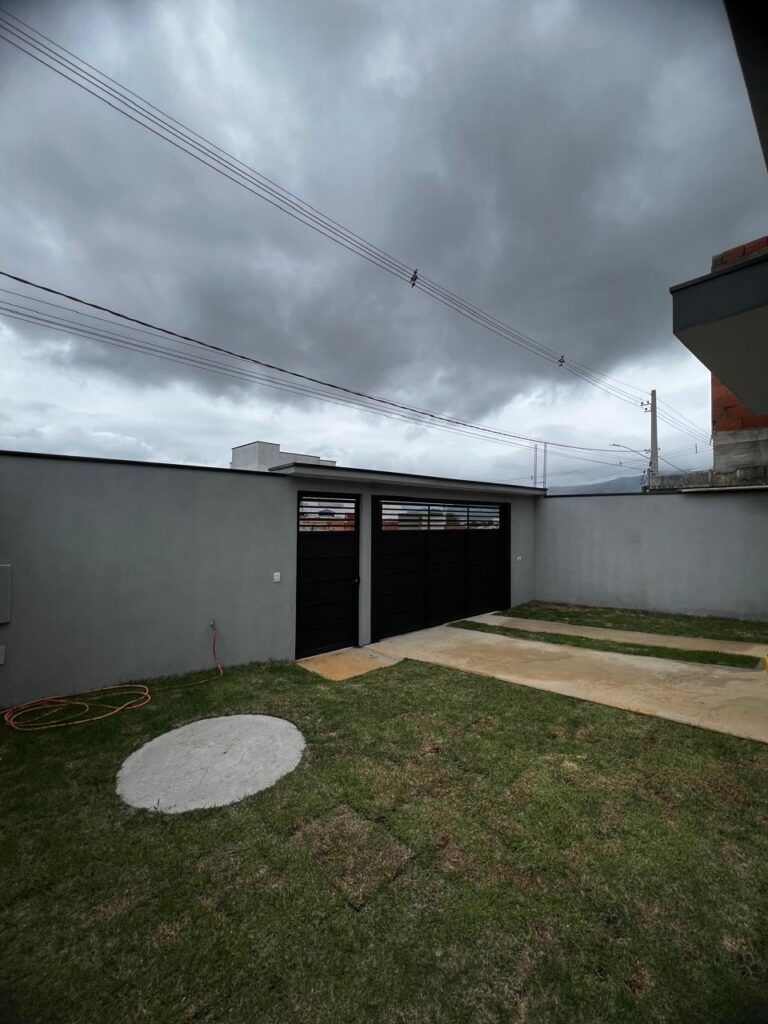 Venda – Casa no Bairro Sierra - Imagem 13