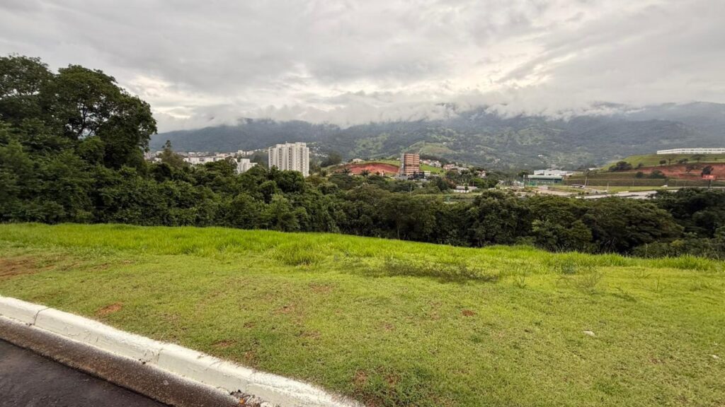Venda – Terreno no Condomínio Recanto das Águas - Imagem 9