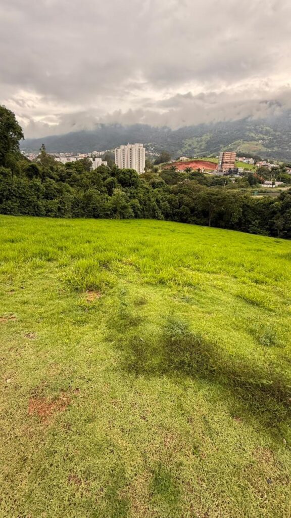 Venda – Terreno no Condomínio Recanto das Águas - Imagem 8