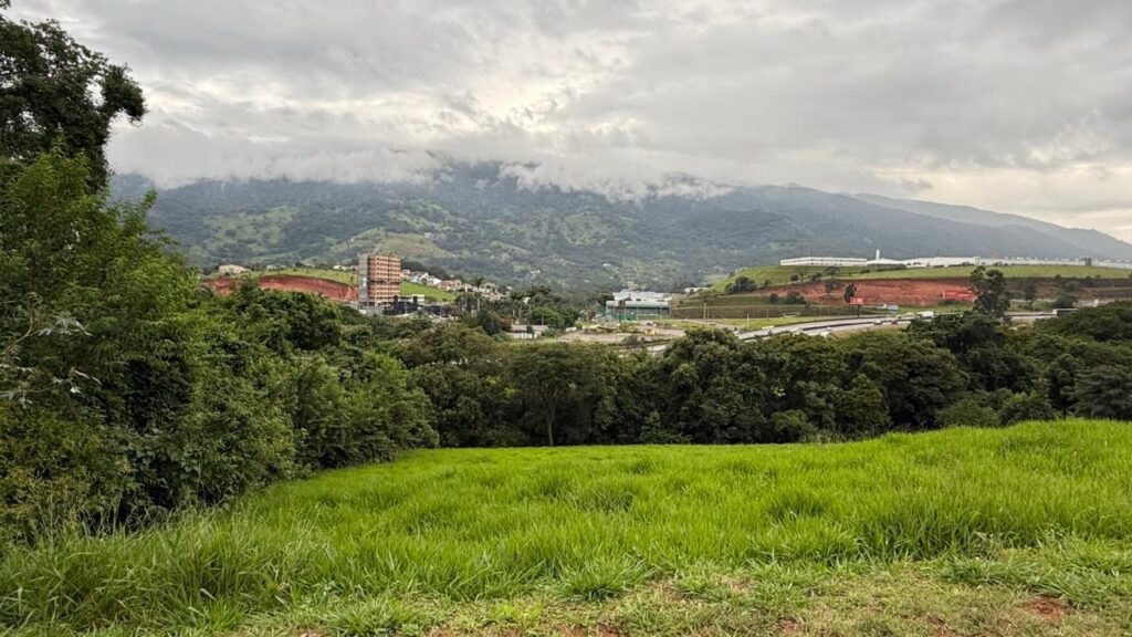 Venda – Terreno no Condomínio Recanto das Águas - Imagem 7