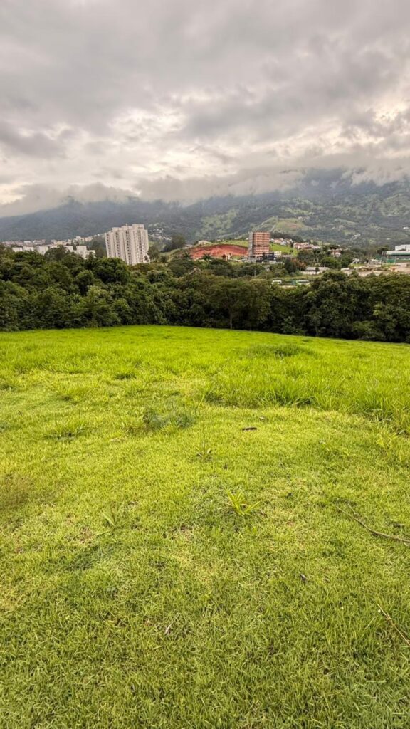 Venda – Terreno no Condomínio Recanto das Águas - Imagem 3