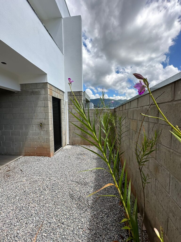 Venda – Casa no Bairro Campos Olivotti - Imagem 25