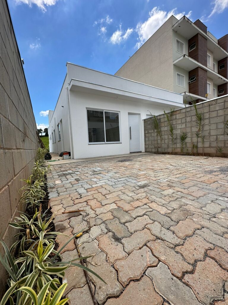 Venda – Casa no Bairro Campos Olivotti - Imagem 2