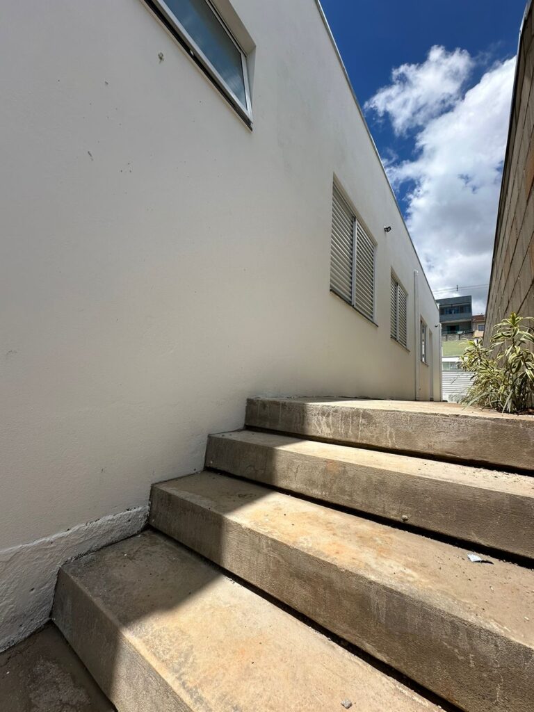 Venda – Casa no Bairro Campos Olivotti - Imagem 6