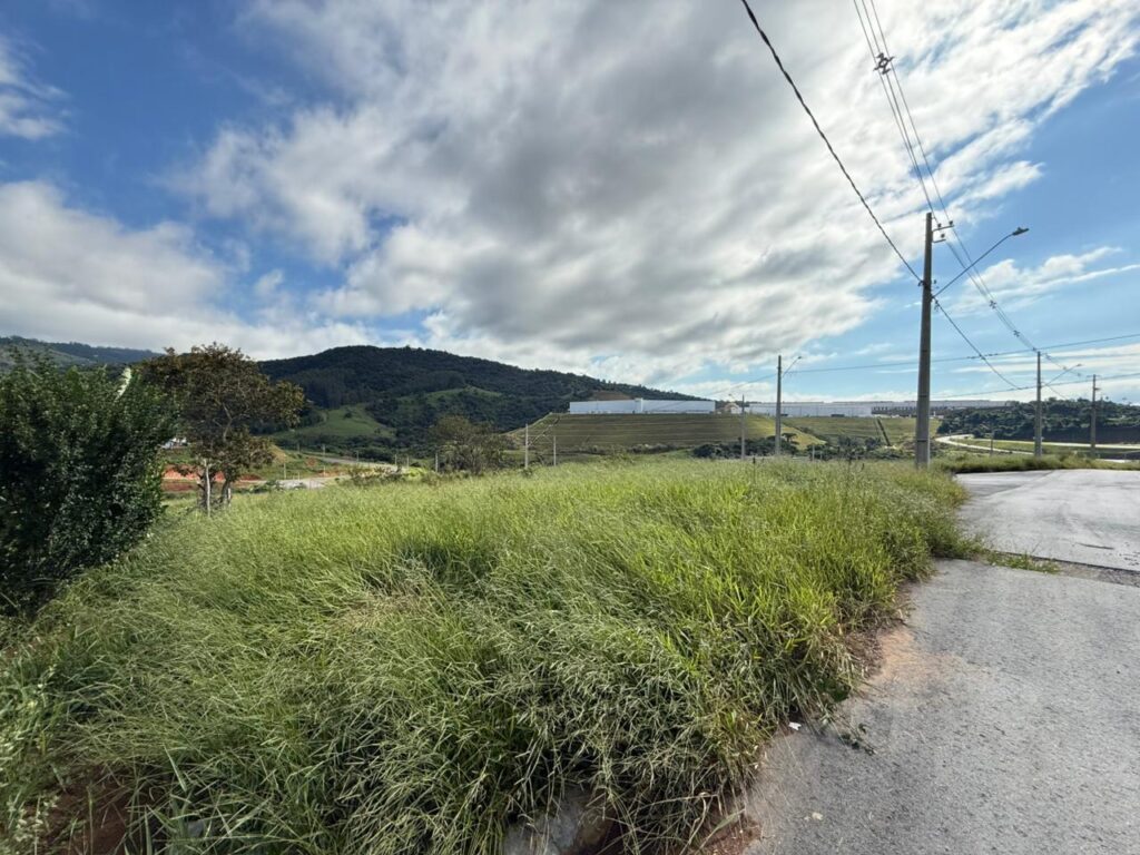 Venda – Terreno no Bairro Mirante do Matão - Imagem 1