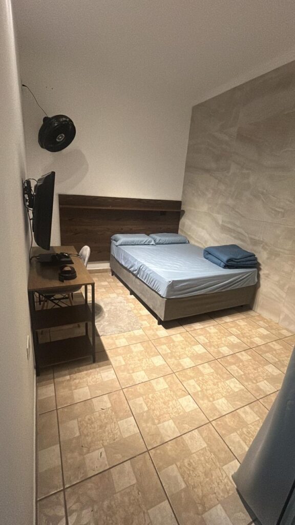 Venda – Casa no Bairro Extremaville - Imagem 8
