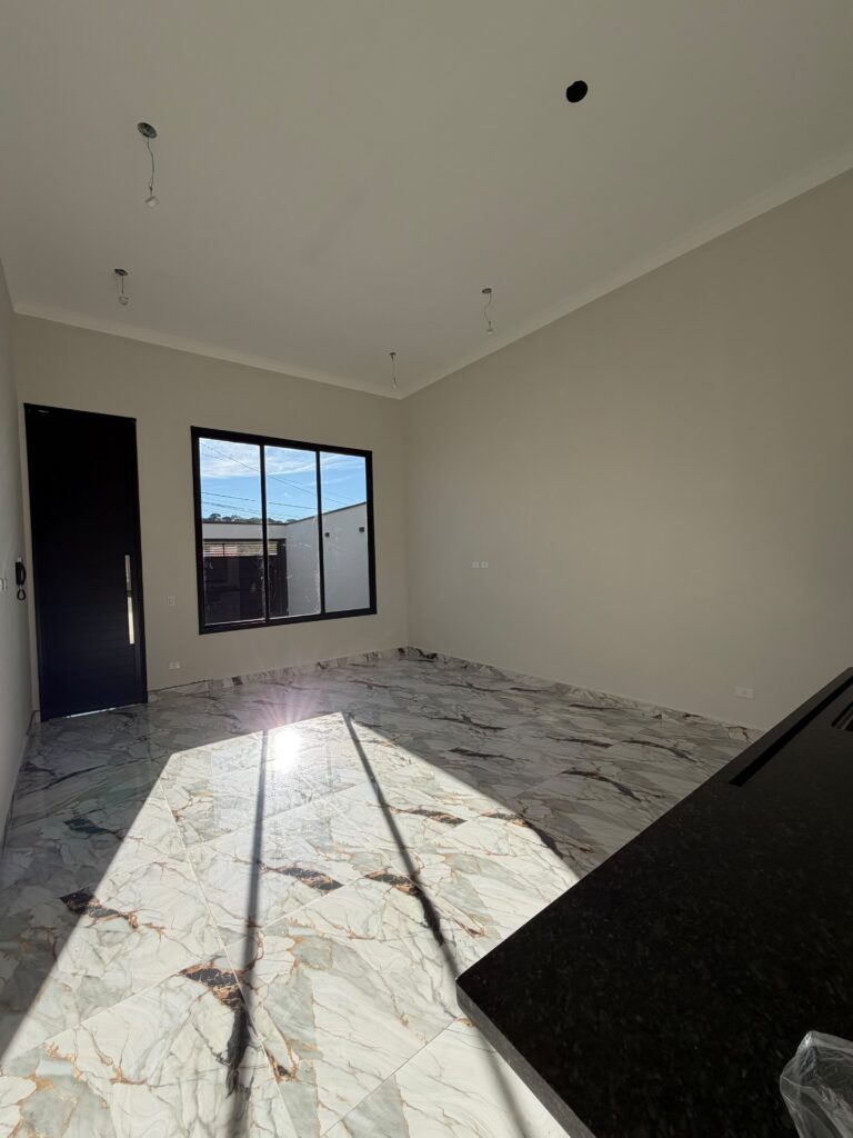 Venda – Casa no Bairro Manacás - Imagem 3