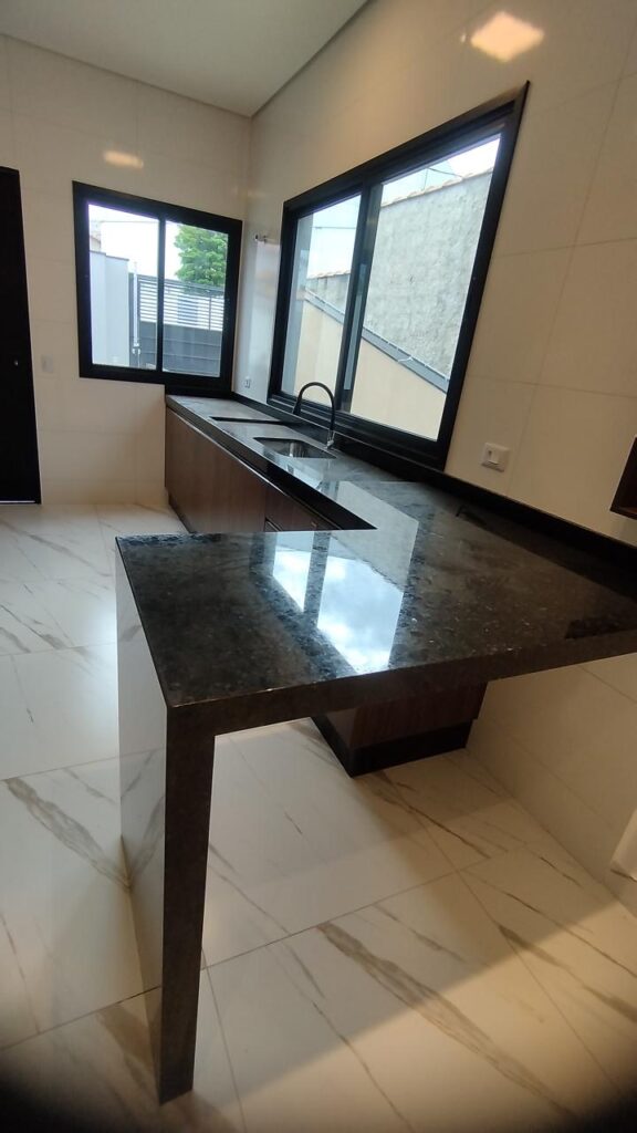 Venda – Casa no Bairro Cachoeira III - Imagem 2