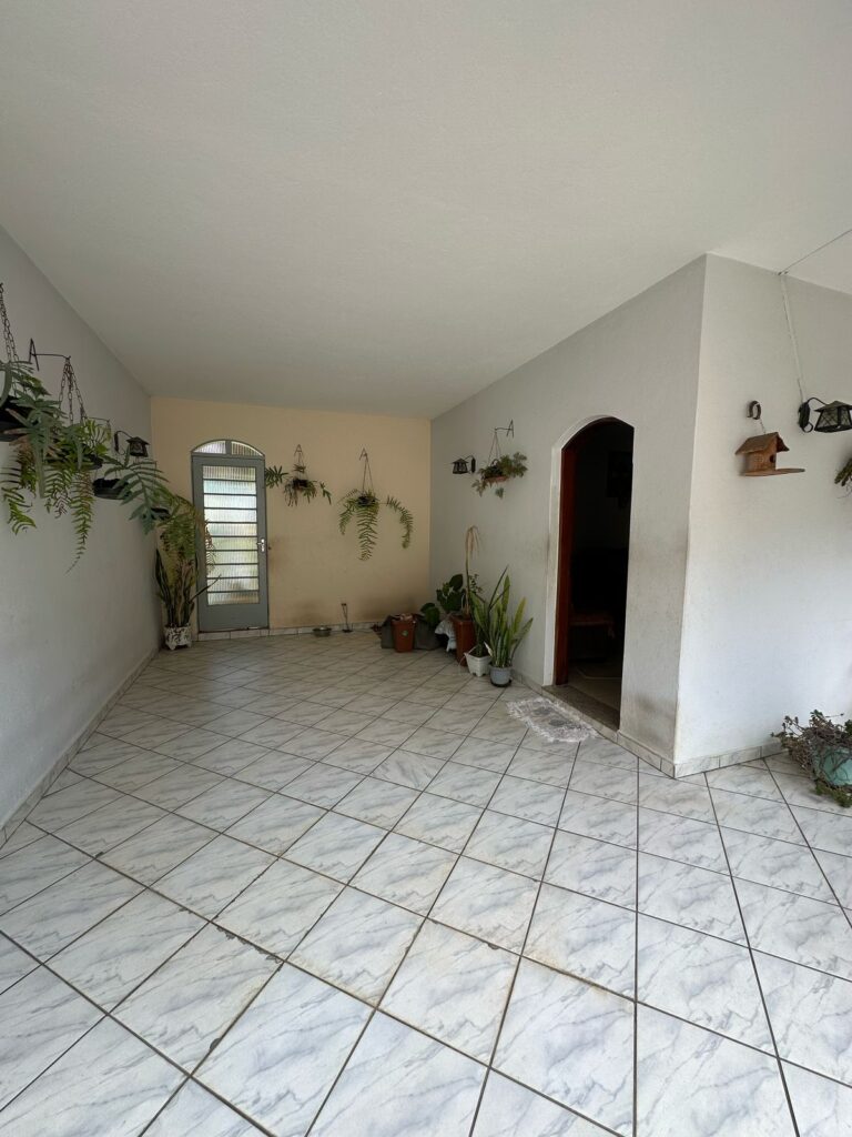 Venda – Casa ou Ponto Comercial no Bairro Centro - Imagem 4