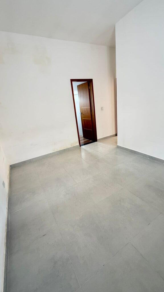 Venda – Casa no Bairro Sierra - Imagem 13
