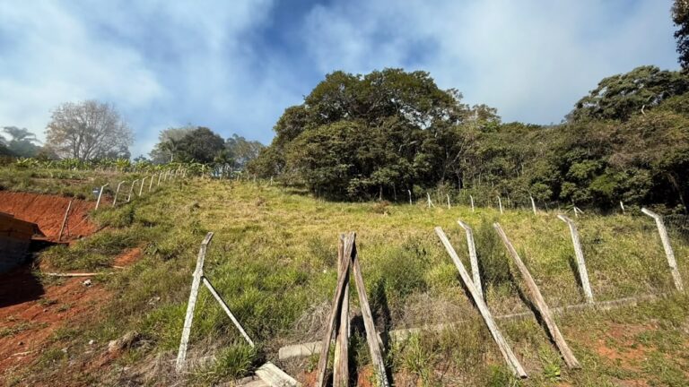 Venda – Terreno no Bairro Ajuruoca