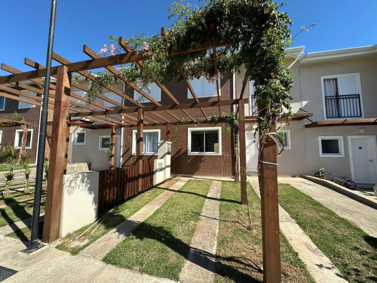 Venda – Casa no Condomínio HM Select
