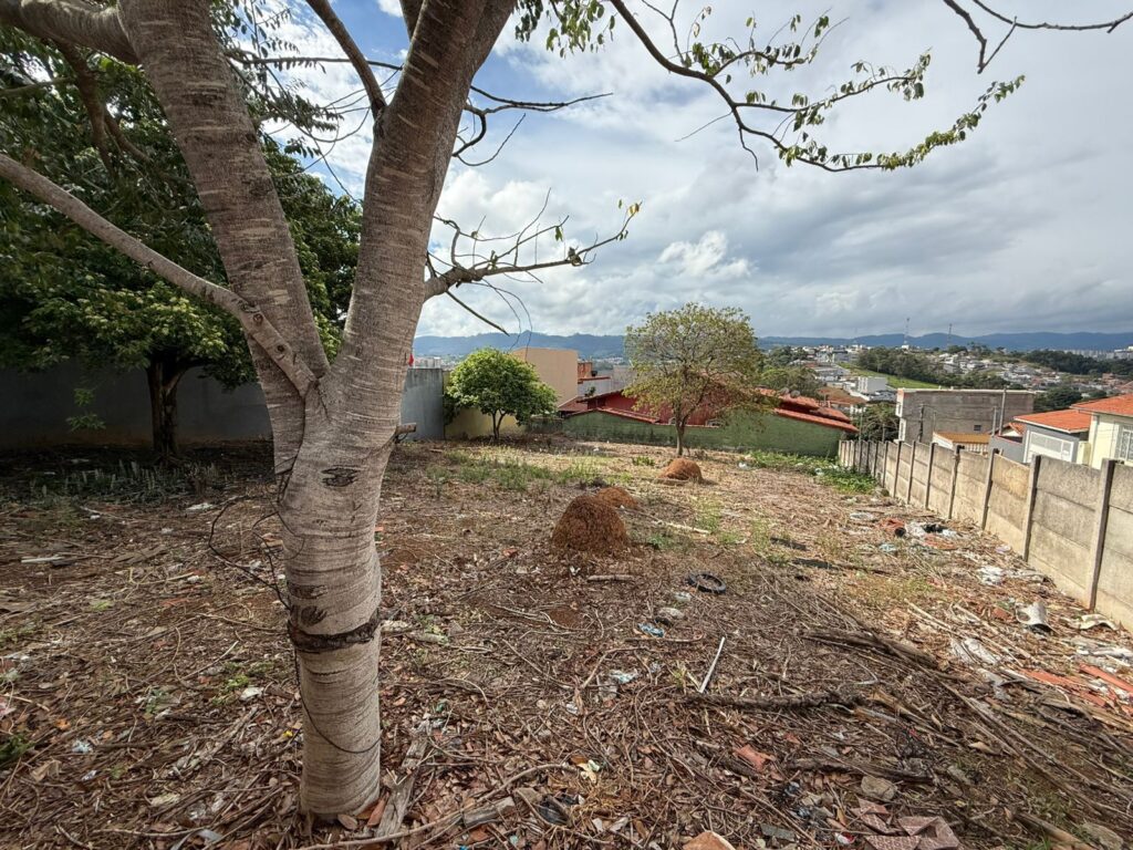 Venda – Terreno no Bairro Jardim São Cristóvão - Imagem 1