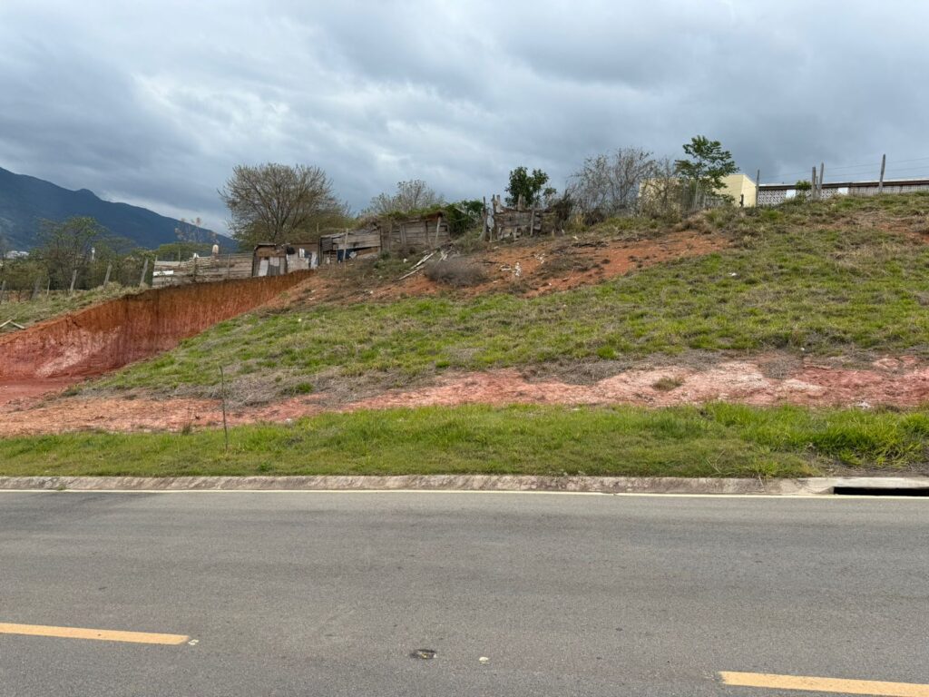 Venda – Terreno no Bairro Morada da Serra I - Imagem 1