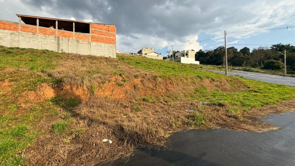 Venda – Terreno no Bairro Sierra - Imagem 3